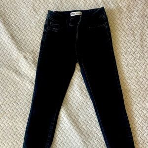 Black ZARA skinny jeans